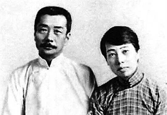 热销它的诞生与广州有关新葡京鲁迅同款毛背心(图3)