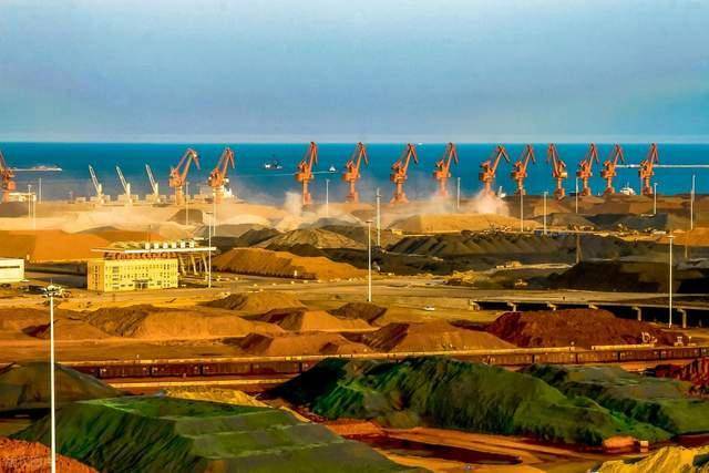 胁中国：不给稀土磁铁就加200%关税新葡京娱乐特朗普彻底坐不住了公开威(图4)